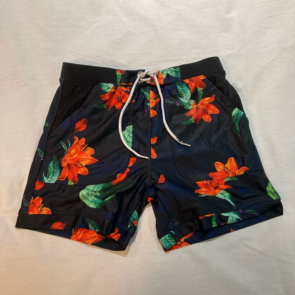 Men’s Taddlee Floral Swim Trunks, size small, NWOT!